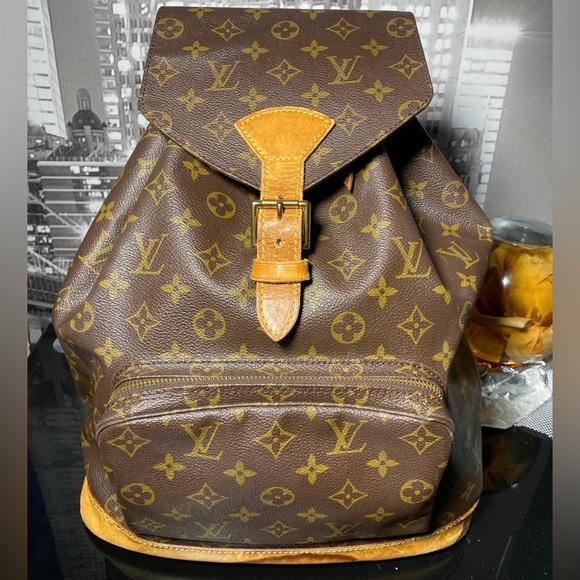 Authentic Louis Vuitton Monogram BackPack Montsouris GM main image 16